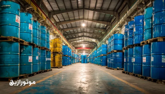 انبار بشکه های روغن موتور موتورازین_ تحویل سریع انبار استاندارد روغن صنعتی در کرج برای خدمات PM