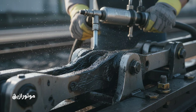 روانکار سوییچ ماشین در فضای باز با مقاومت در برابر آب و گردوغبار؛ نمای نزدیک مکانیزم و نقاط روانکاری